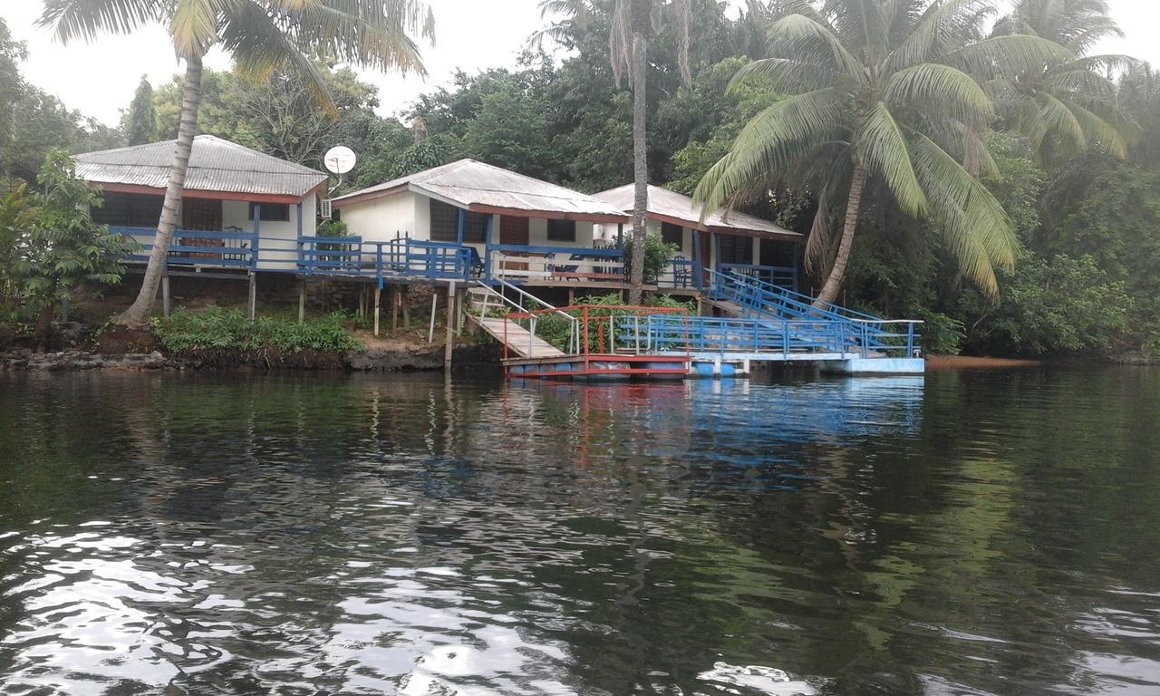 Aylos Bay Hotel Akosombo Exterior foto