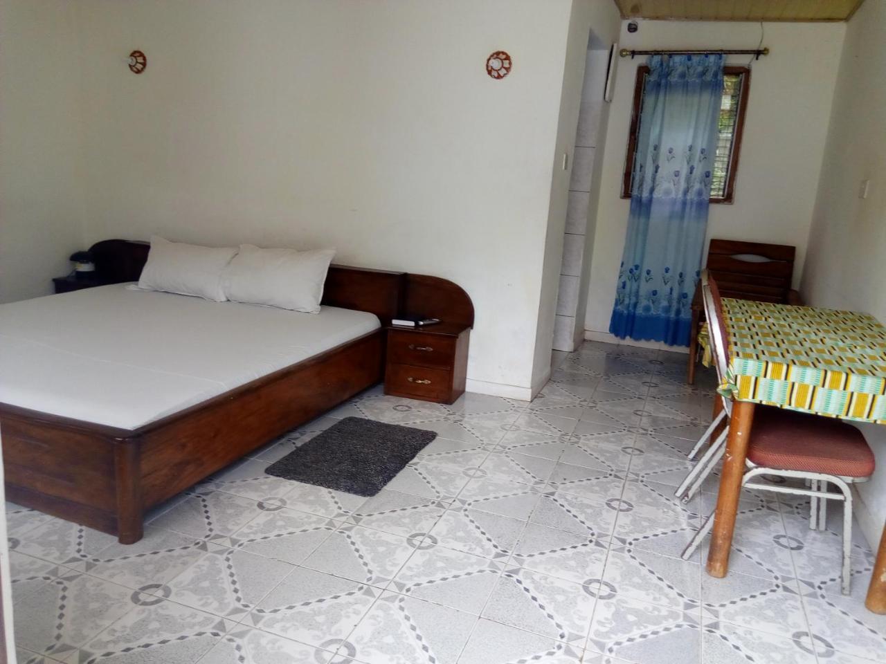 Aylos Bay Hotel Akosombo Exterior foto