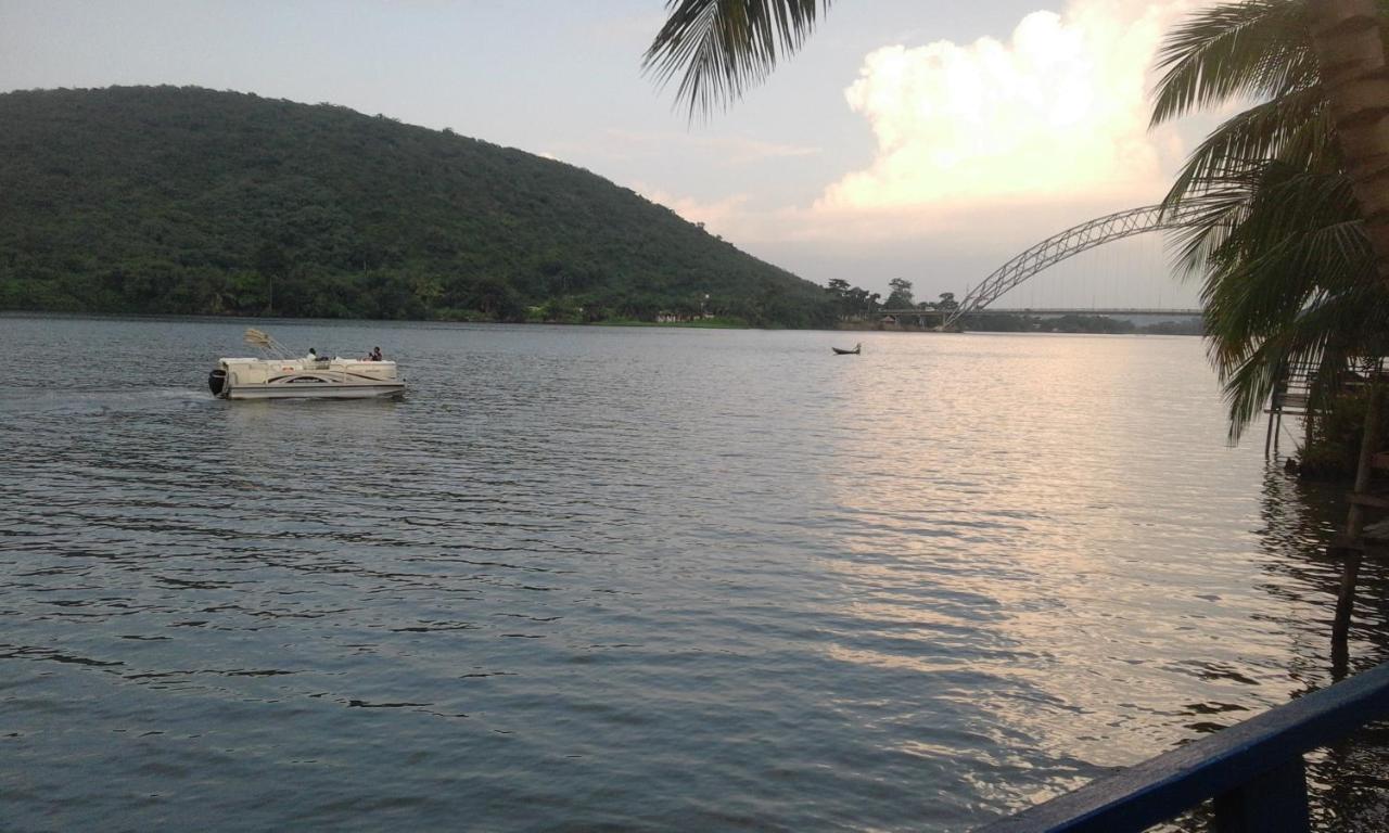 Aylos Bay Hotel Akosombo Exterior foto